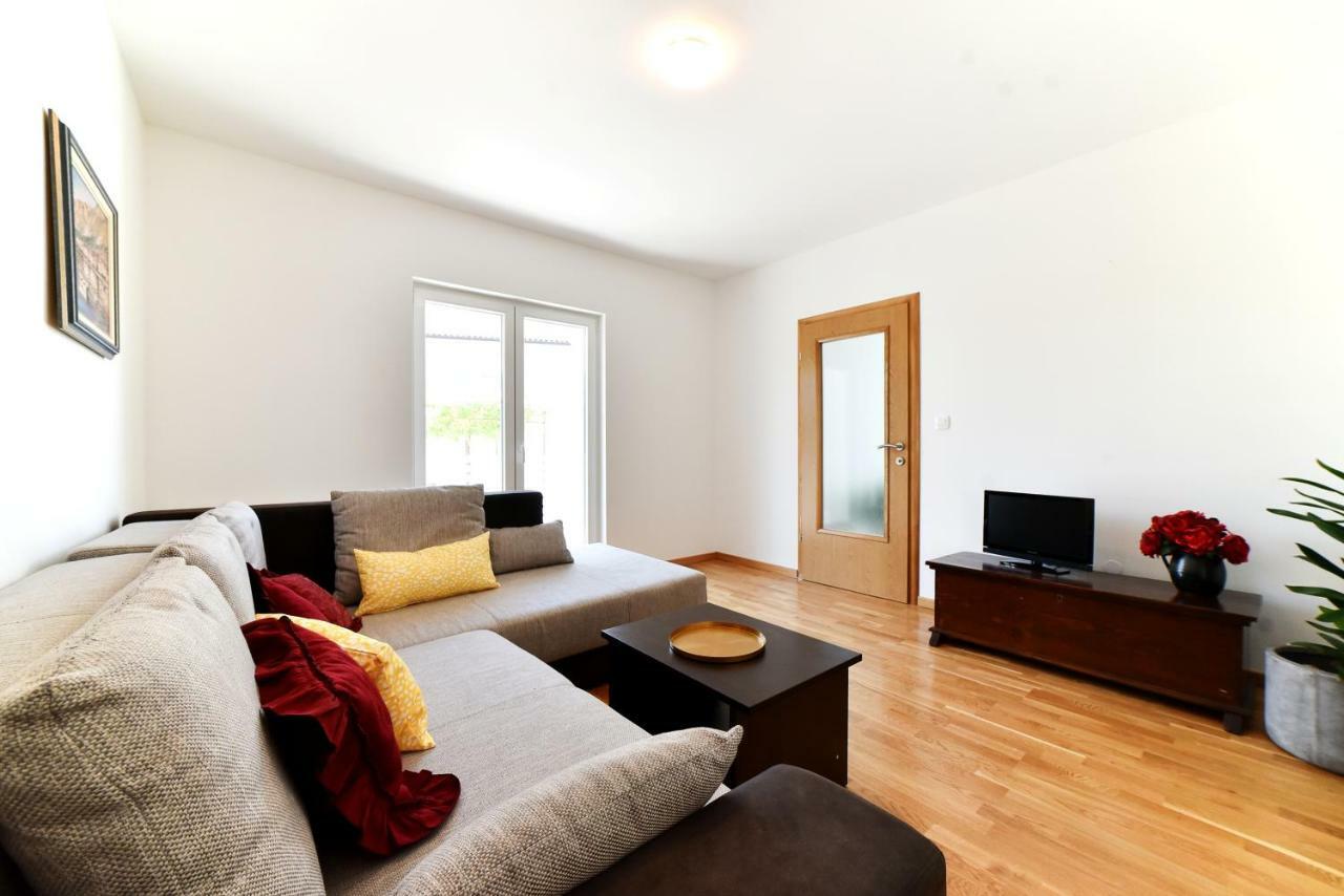 Apartman Hertz Imotski Exterior foto